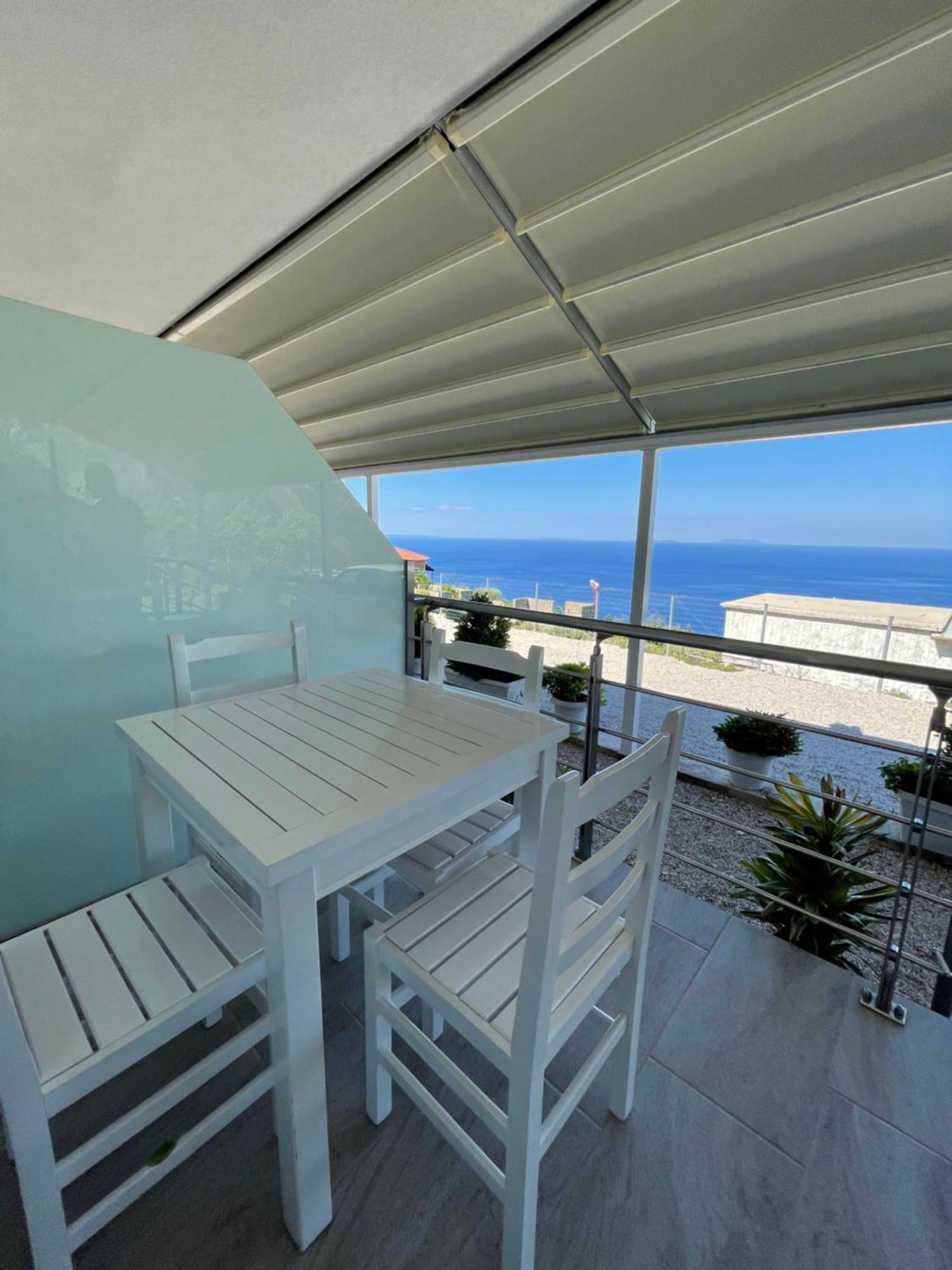Orizzonte Blu Borsh Apartment ภายนอก รูปภาพ